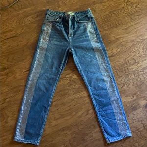 Topshop Moto mid rise jeans. Size fit 25